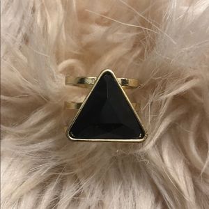 Triangle ring in black and gold